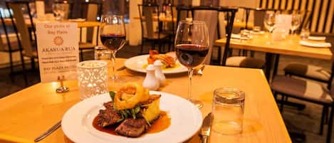 Alimentos y bebidas