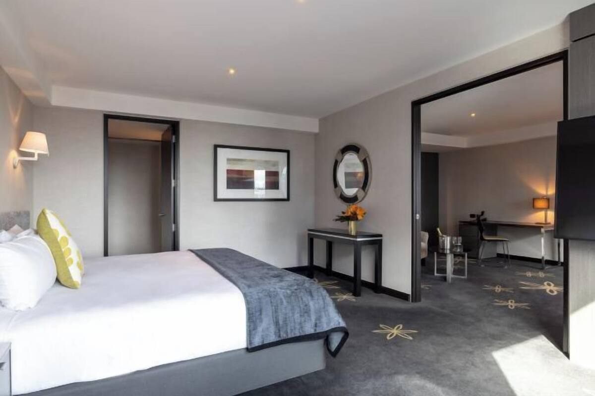 In-room safe, desk, laptop workspace, iron/ironing board