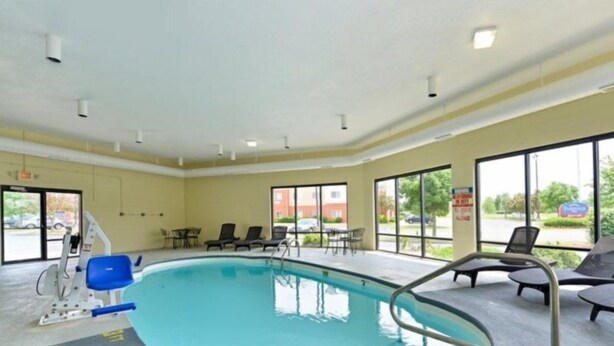 Pool - Best Western Indianapolis South (Indianapolis)
