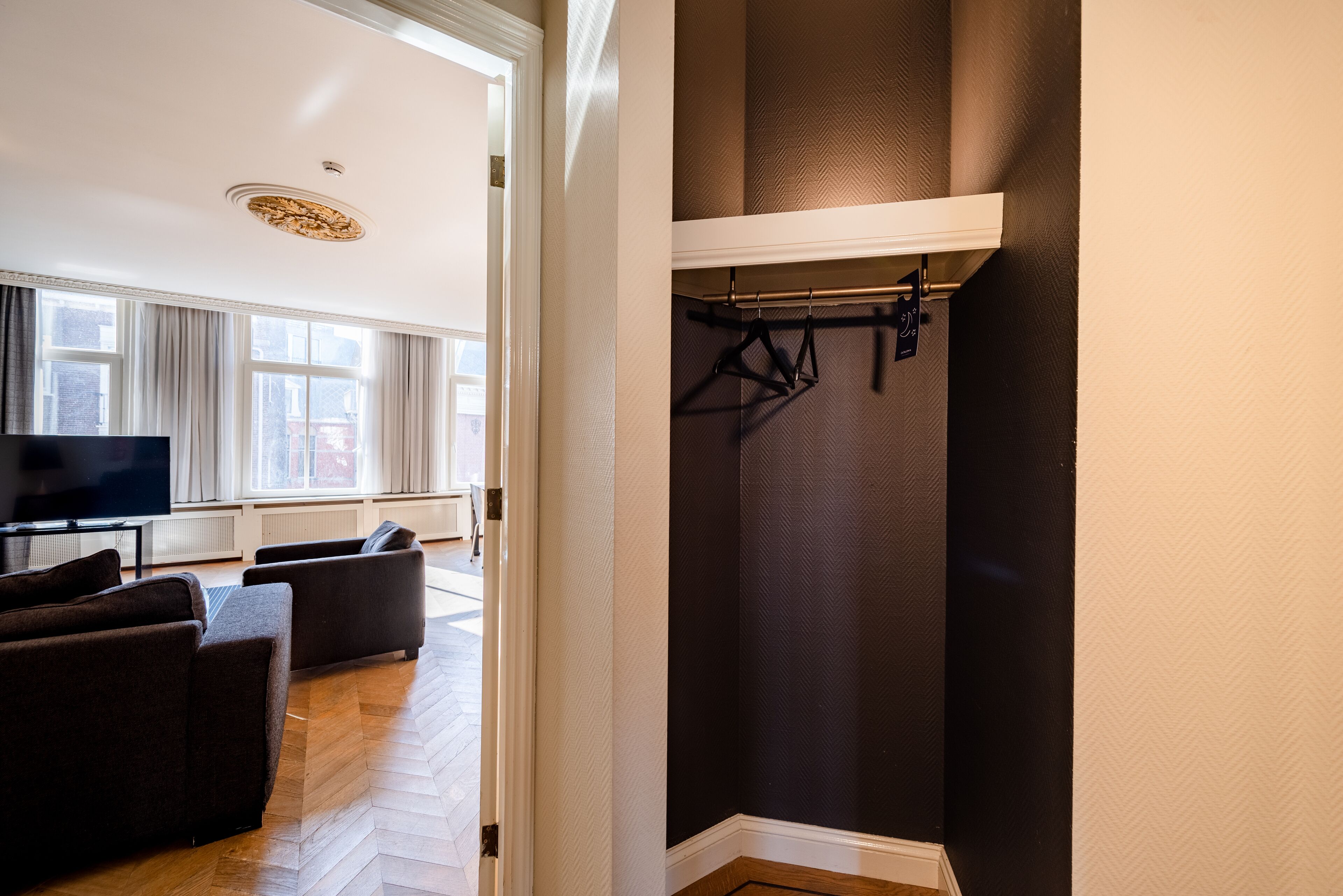 apartment, 1 bedroom (amsterdam) | living area | flat-screen tv