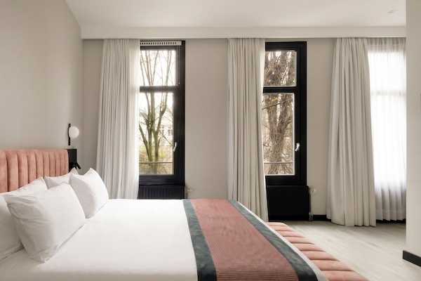 Premium bedding, minibar, in-room safe, individually decorated