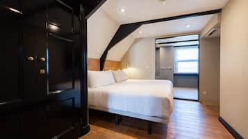 Loft, 2 Bedrooms | 1 bedroom, premium bedding, minibar, in-room safe