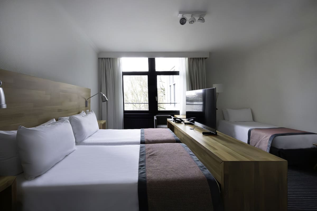 1 habitación, ropa de cama de alta calidad y minibar