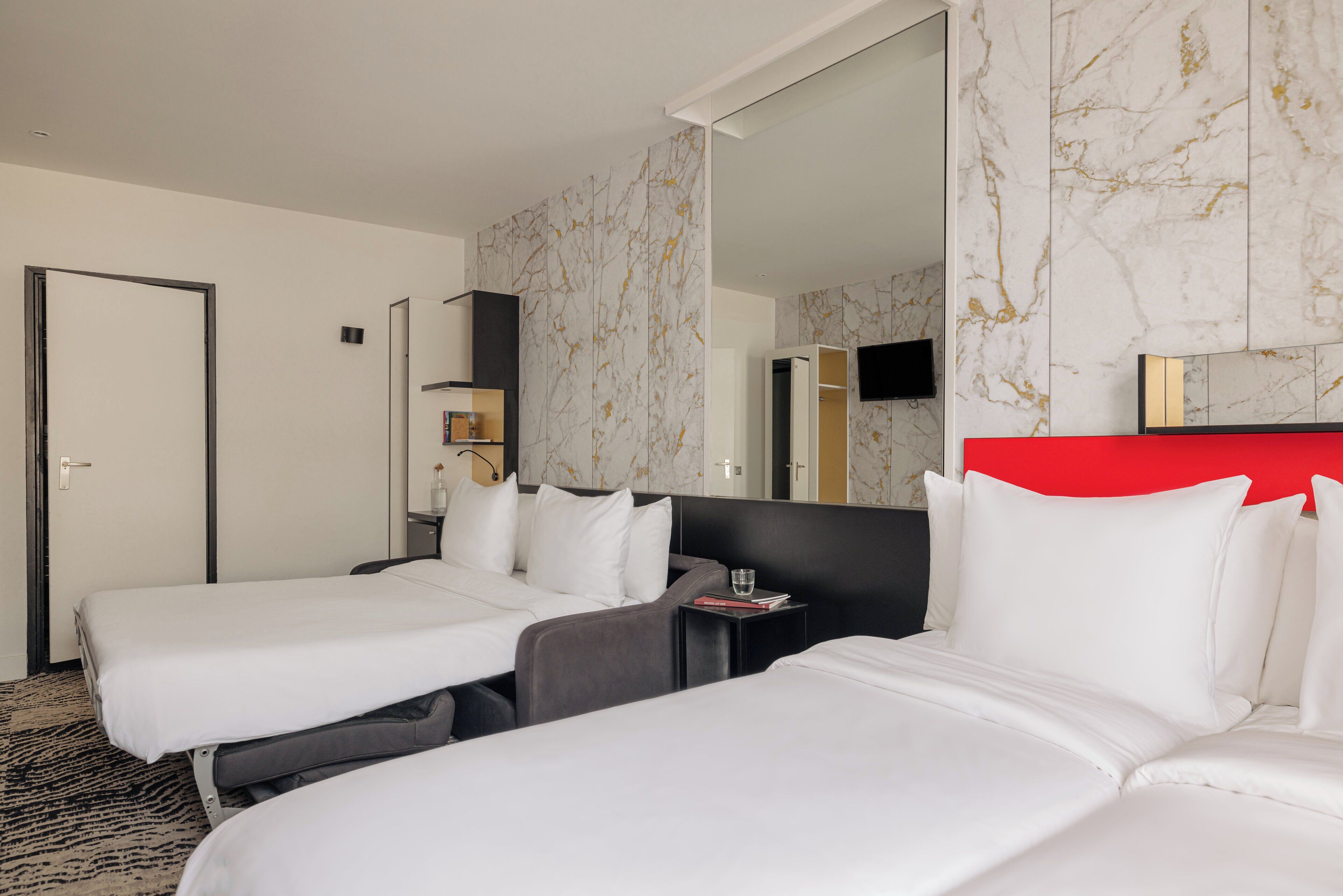 quadruple room | property amenity