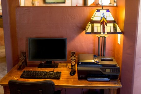 Sedona Real Inn Suites - Image 17