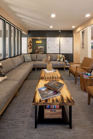 Sala de estar en el lobby