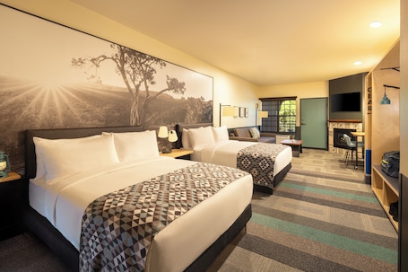Studio, Multiple Beds, Patio | Down comforters, in-room safe, laptop workspace, blackout drapes. Mountain Modern Sedona