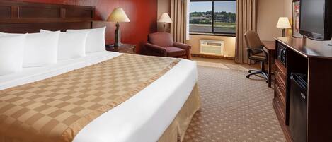 Pillowtop-bedden, een bureau, een laptopwerkplek