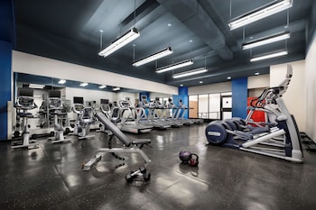 Fitness center at NEW YORKER BY LOTTE HOTELS