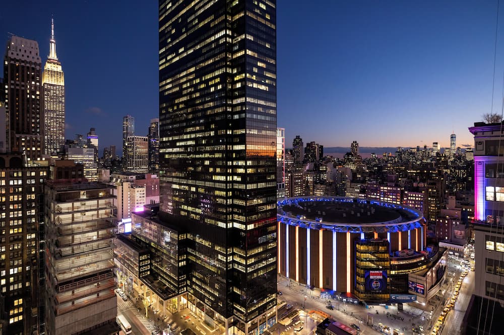 NEW YORKER BY LOTTE HOTELS