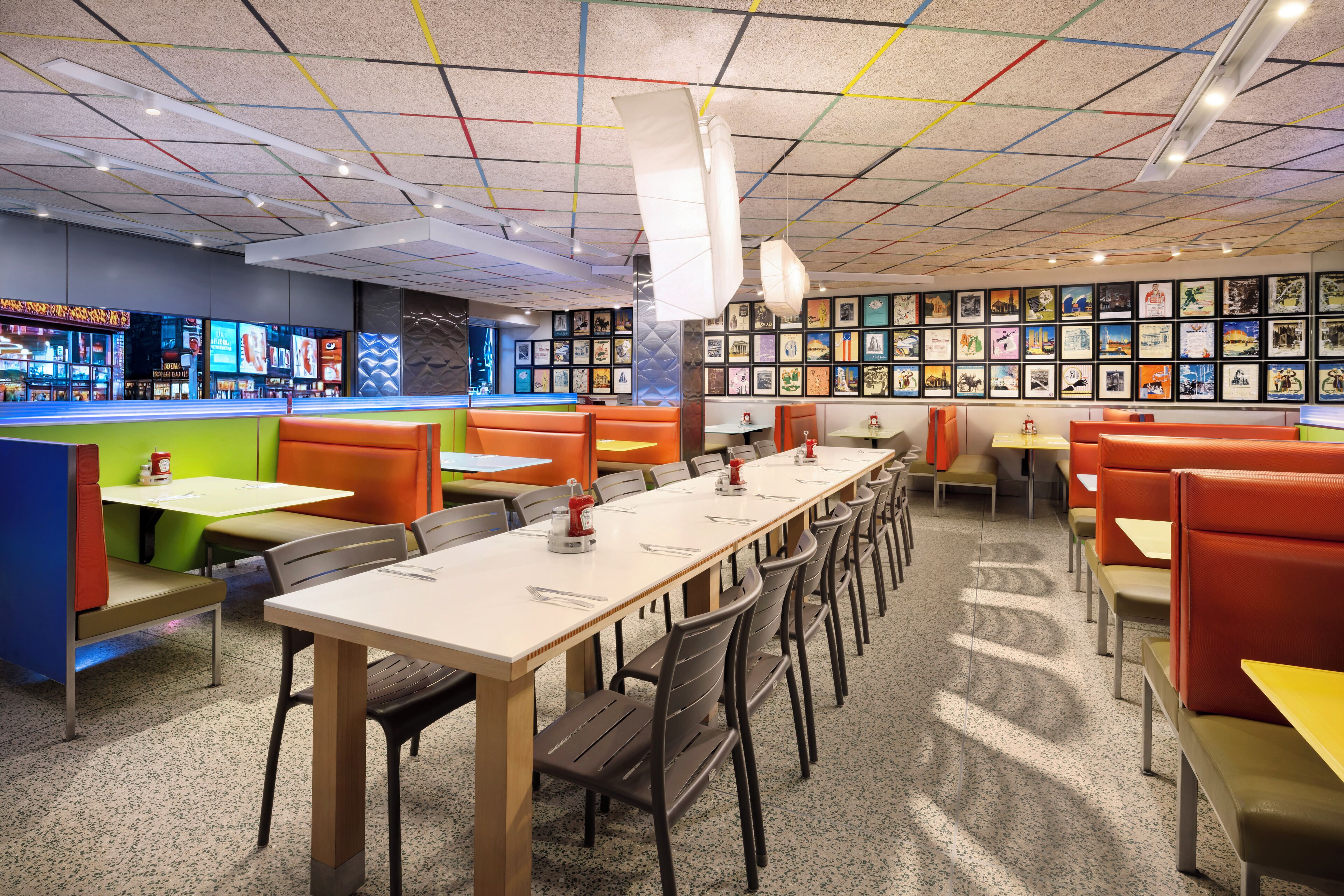 3 restaurants, breakfast, lunch, dinner served; American cuisine