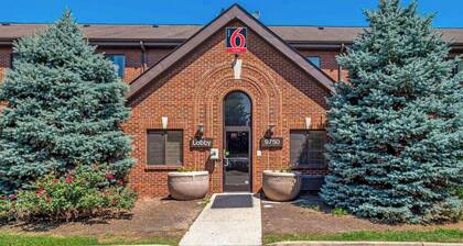 Studio 6 Corporate Extended Stay Indianapolis, IN - North Carmel