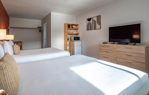1 bedroom, free WiFi, bed sheets, alarm clocks