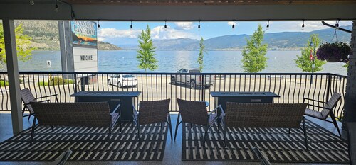 Okanagan Lakefront Resort