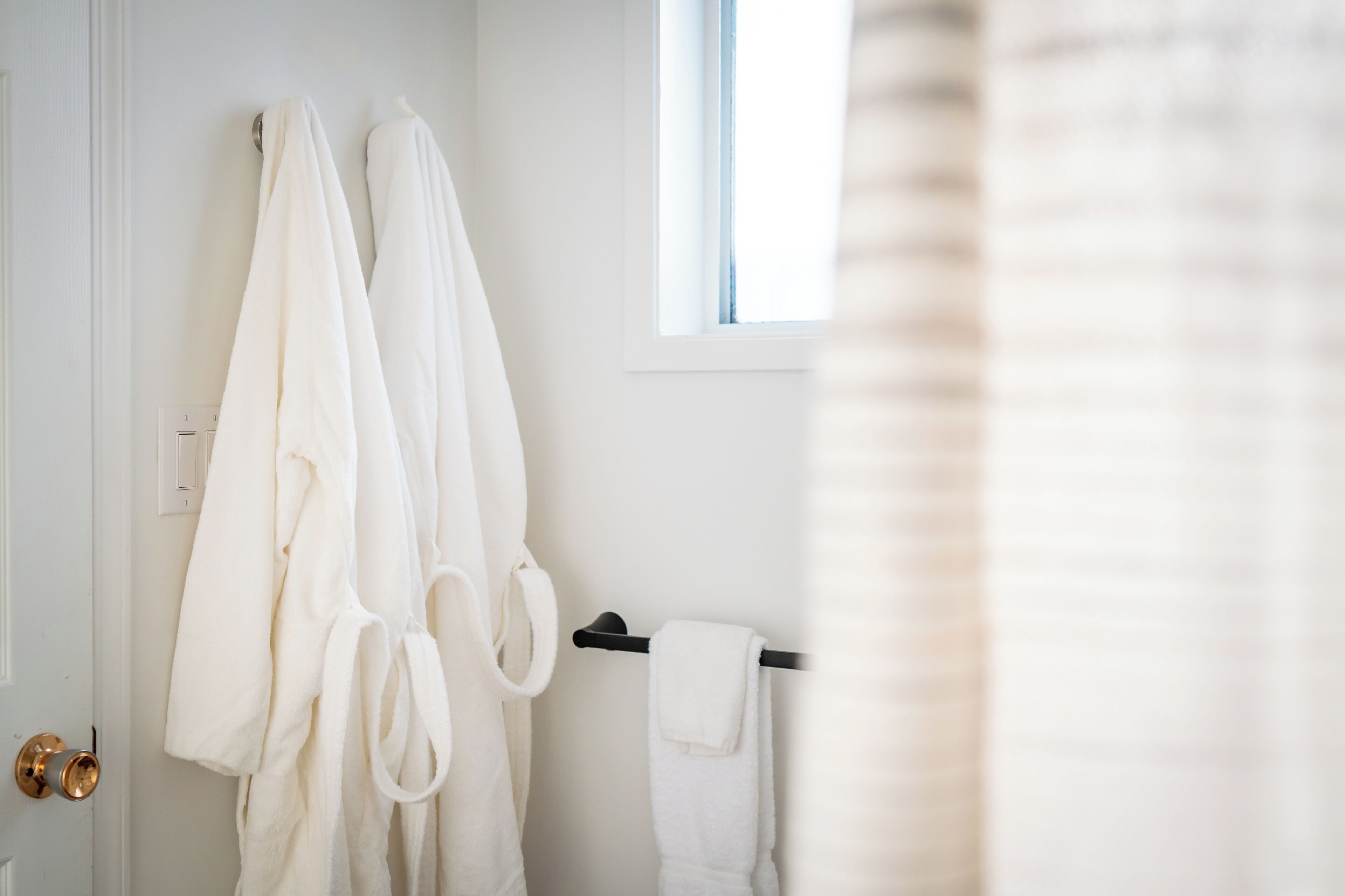 Suite exclusiva | Baño | Ducha y bañera combinadas, secador de pelo, toallas y jabón