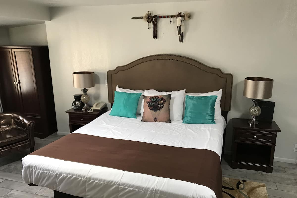 Classic Suite (#18)