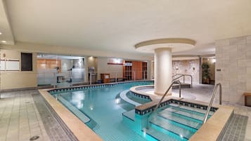 Indoor spa tub