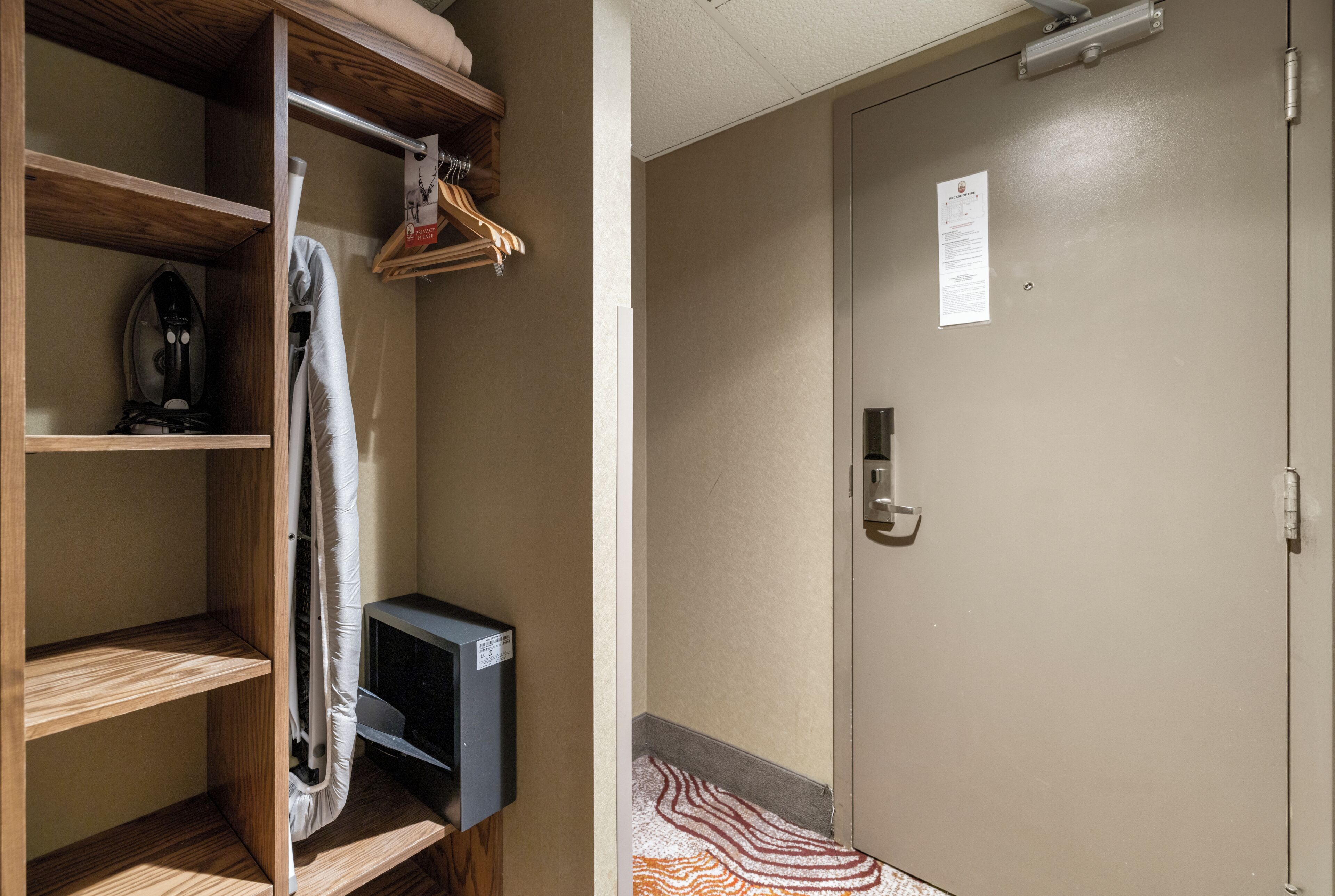 Schrank
