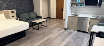 MainStay Suites Indianapolis Northwest - College Park