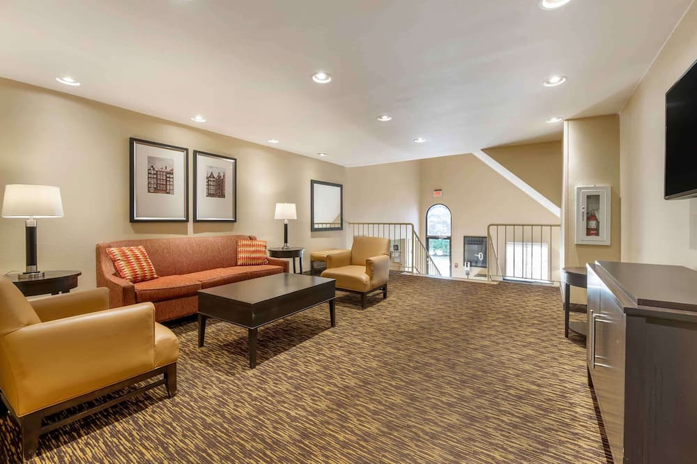 MainStay Suites Indianapolis Northwest - College Park
