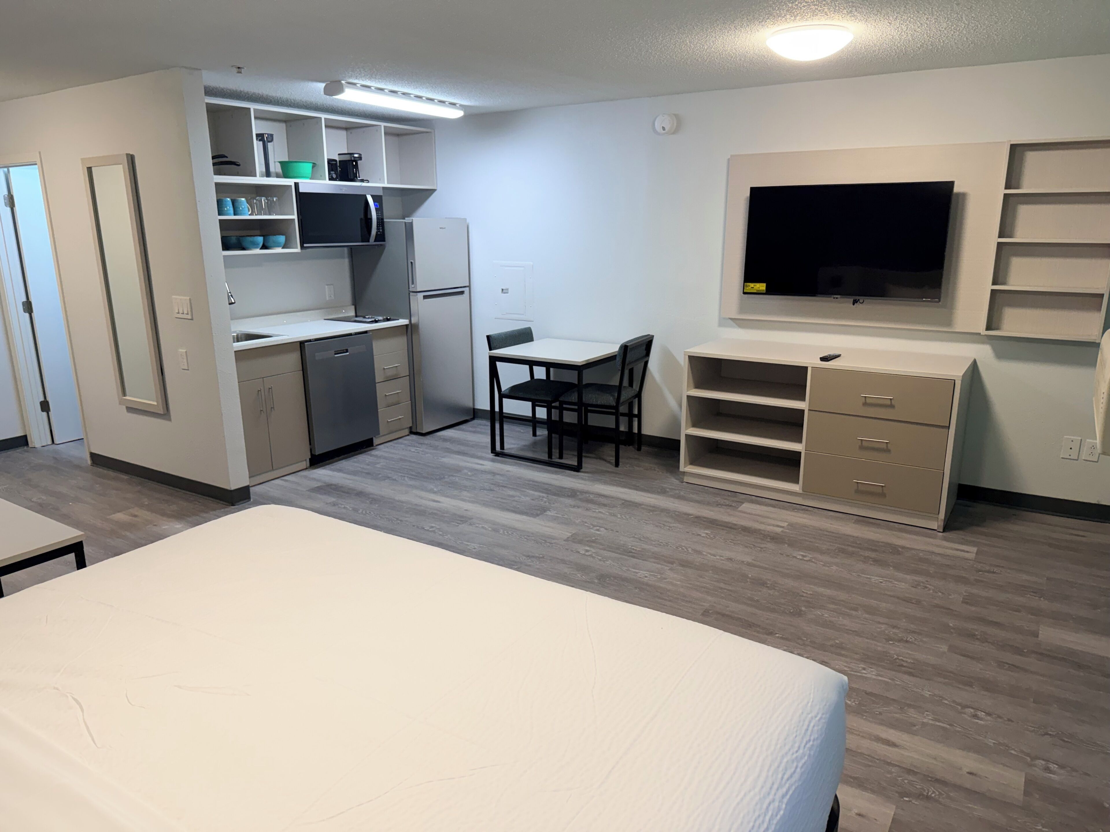 Photo - MainStay Suites Indianapolis Northwest - College Park