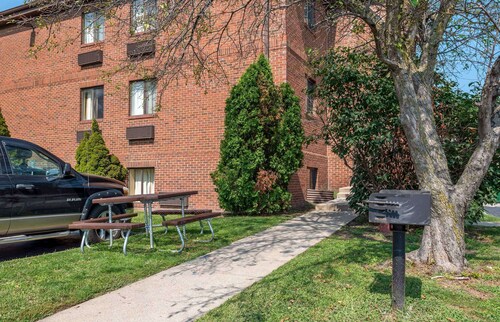 MainStay Suites Indianapolis Northwest - College Park