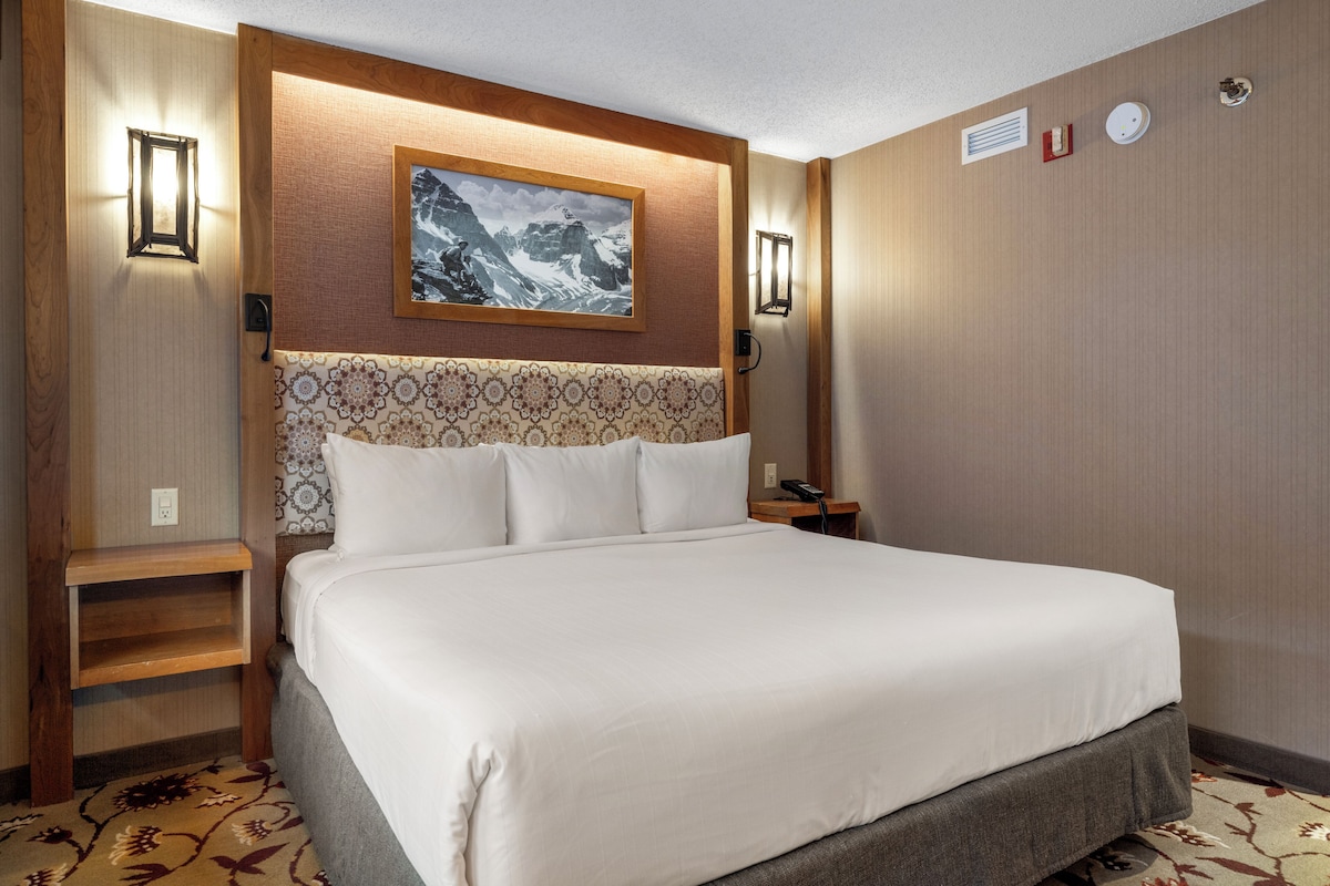 Chambre Junior, 2 grands lits, balcon | Literie de qualité, coffre-fort, bureau, rideaux d’obscurcissement