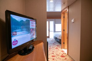 Superior Split Room. | Floor plan