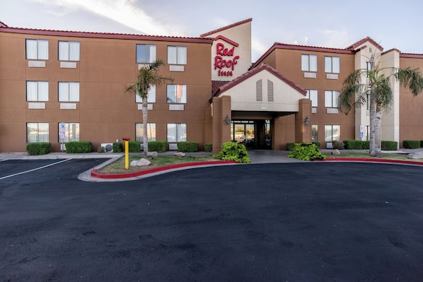 Exterior - Red Roof Inn Phoenix North - I-17 at Bell Rd (Phoenix)