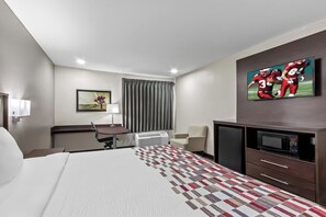 Superior Room, 1 King Bed (Smoke Free) | In-room safe, blackout drapes, free cribs/infant beds, free WiFi