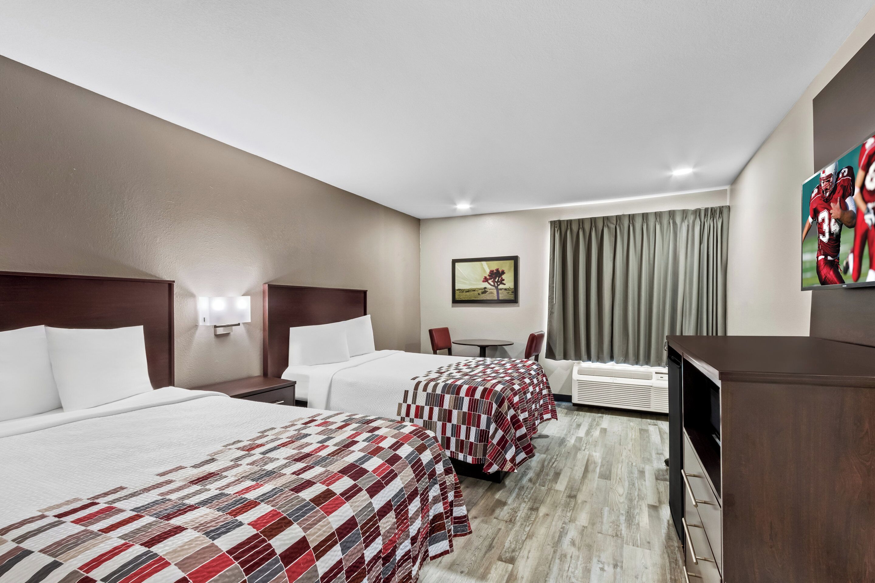 Deluxe Room, 2 Double Beds (Smoke Free) | In-room safe, blackout drapes, cribs (free), WiFi (free)