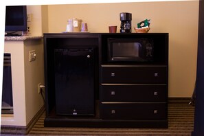 Premium bedding, blackout curtains, iron/ironing board, free WiFi