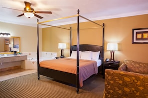 Deluxe Room, 1 King Bed, Jetted Tub | Premium bedding, blackout drapes, iron/ironing board, free WiFi