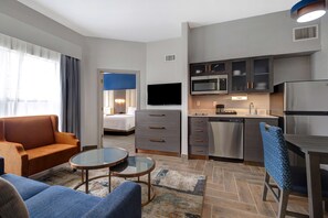 Fridge, microwave, stovetop, dishwasher - Homewood Suites by Hilton Jackson-Ridgeland (Ridgeland)