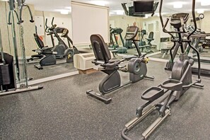Fitness facility - MainStay Suites Omaha Old Mill (Omaha)