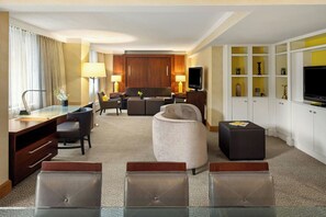 Premium bedding, in-room safe, desk, blackout curtains