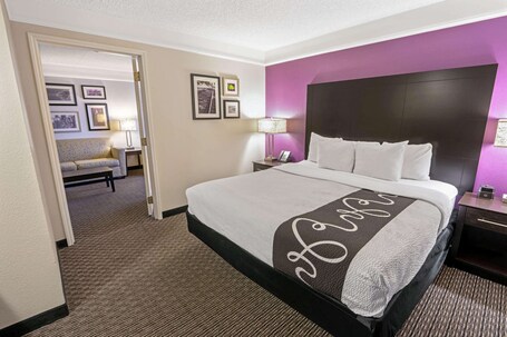 La Quinta Inn Suites by Wyndham Phoenix Scottsdale - Image 38