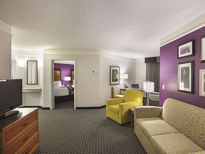 Deluxe Suite, 2 Double Beds, Non Smoking (Courtyard/Pool View) | Premium bedding, desk, iron/ironing board, free cribs/infant beds
