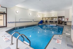 Indoor pool - Comfort Inn SW Omaha I-80 (Omaha)