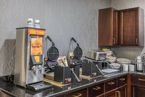 Gratis komplett frukost varje dag 