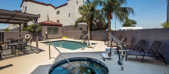 Best Western Gold Poppy Inn