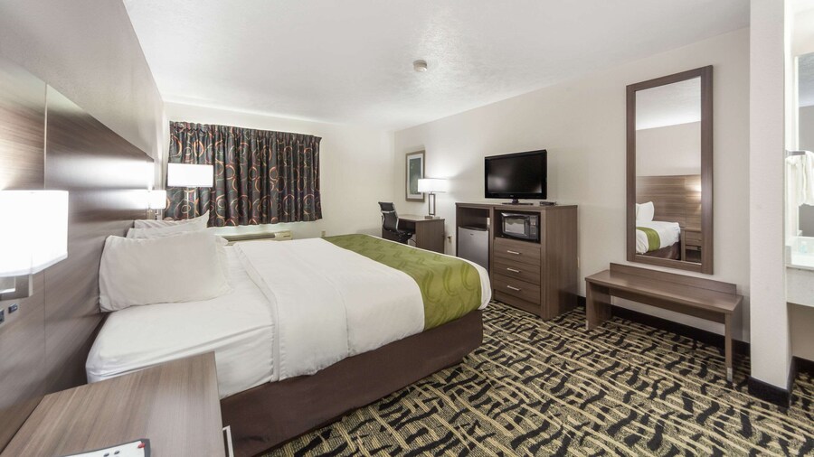 Quality Inn & Suites Omaha Chalco