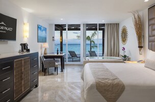 Superior Walk Out Suite Ocean Front - Kids & Teens Stay Free | View from room