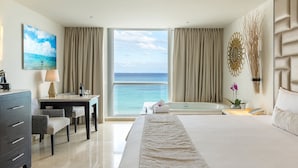 Superior Deluxe Ocean View - Kids & Teens Stay Free | 객실에서 보이는 전망