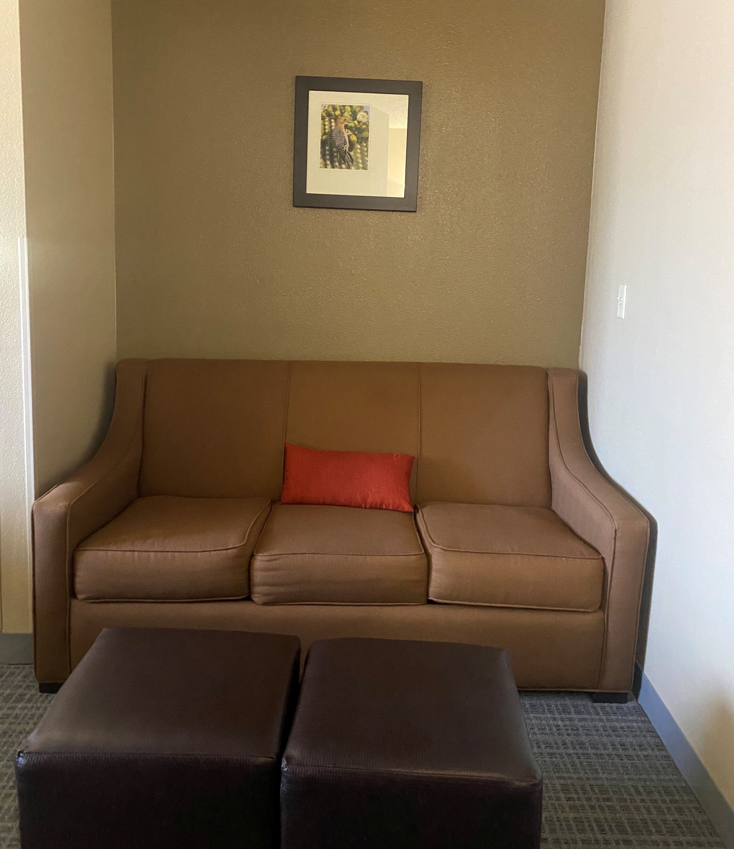 standard room, 1 king bed, non smoking | desk, blackout curtains, iron/ironing board, rollaway beds