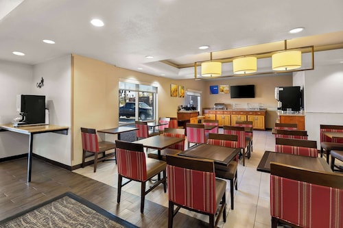Comfort Inn & Suites near Kino Sports Complex