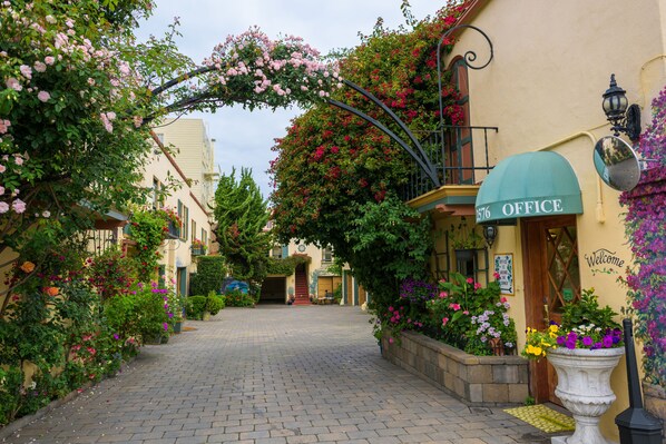 Entrée de l’hébergement