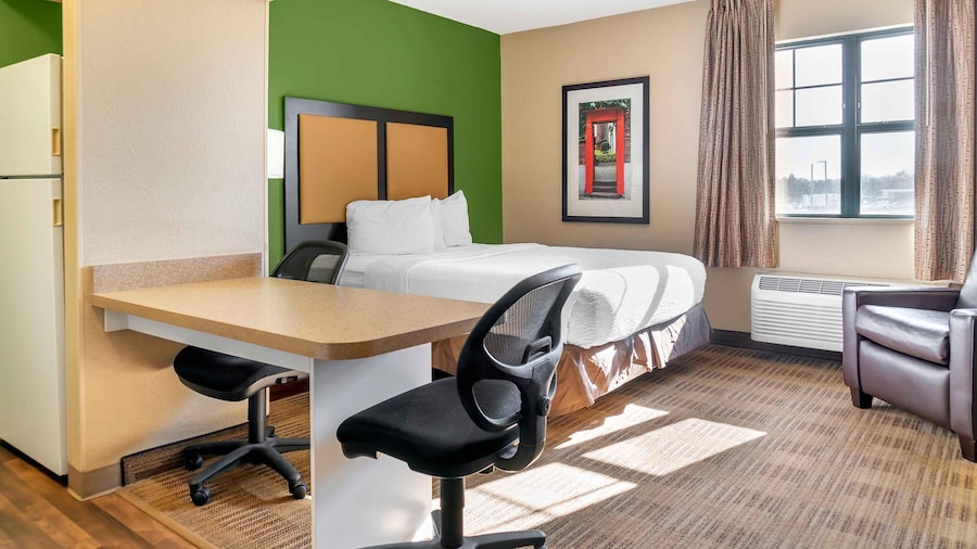 Extended Stay America Suites Toledo Holland