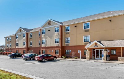 Extended Stay America Suites Toledo Holland