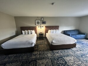Premium bedding, in-room safe, desk, iron/ironing board